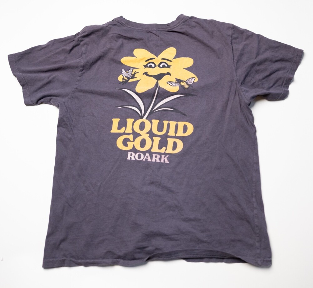 Roark T shirt Mens LARGE Liquid Gold Premium Tee Retro Flower Bees Graphic
